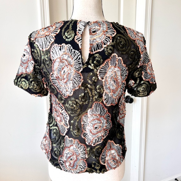 ENDLESS ROSE Mesh And Sequin Floral Cropped Blouse—SZ. Small - Picture 9 of 17